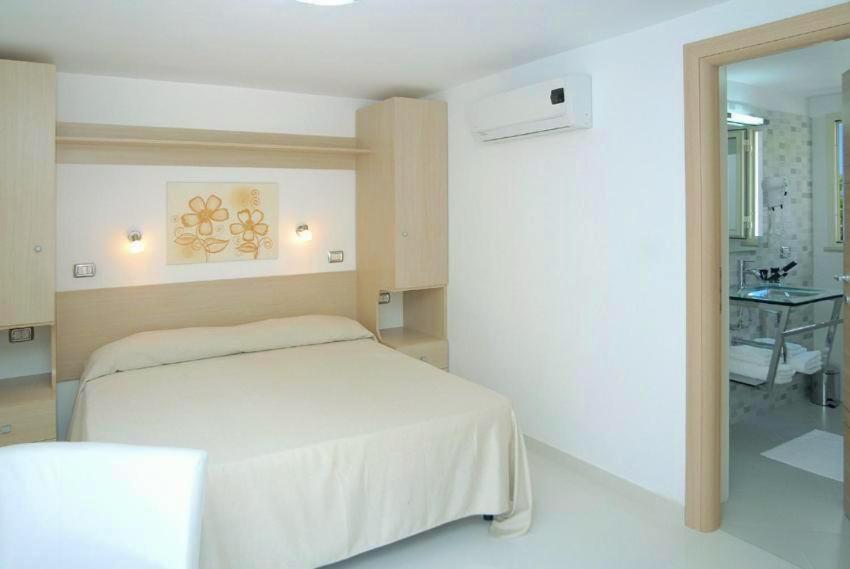 بيسْكيتْشّي B&B Ala Marina الغرفة الصورة
