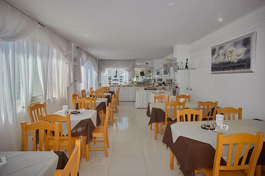 بيسْكيتْشّي B&B Ala Marina المظهر الخارجي الصورة